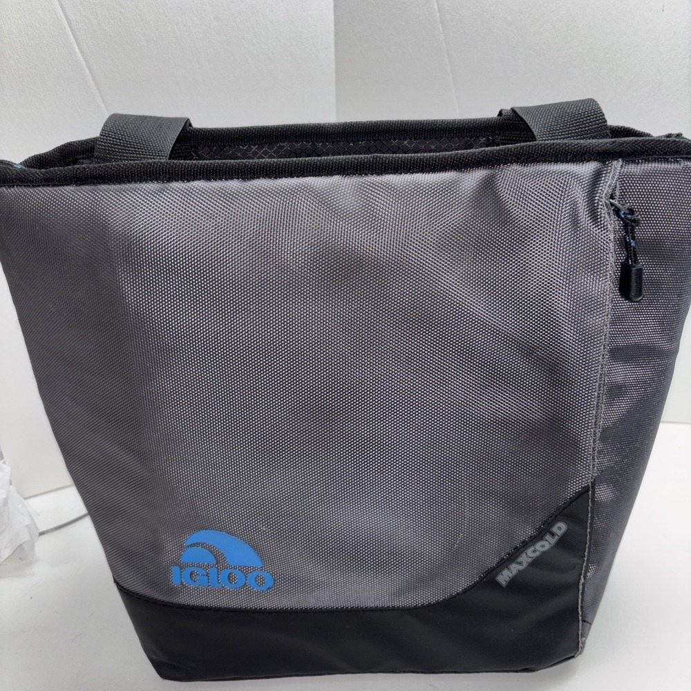 Igloo MaxCold Insulated Lunch Bag Cooler Soft Sided Top Handle Pockets Zip Close